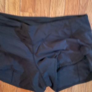 Size 6 Lululemon shorts with liner